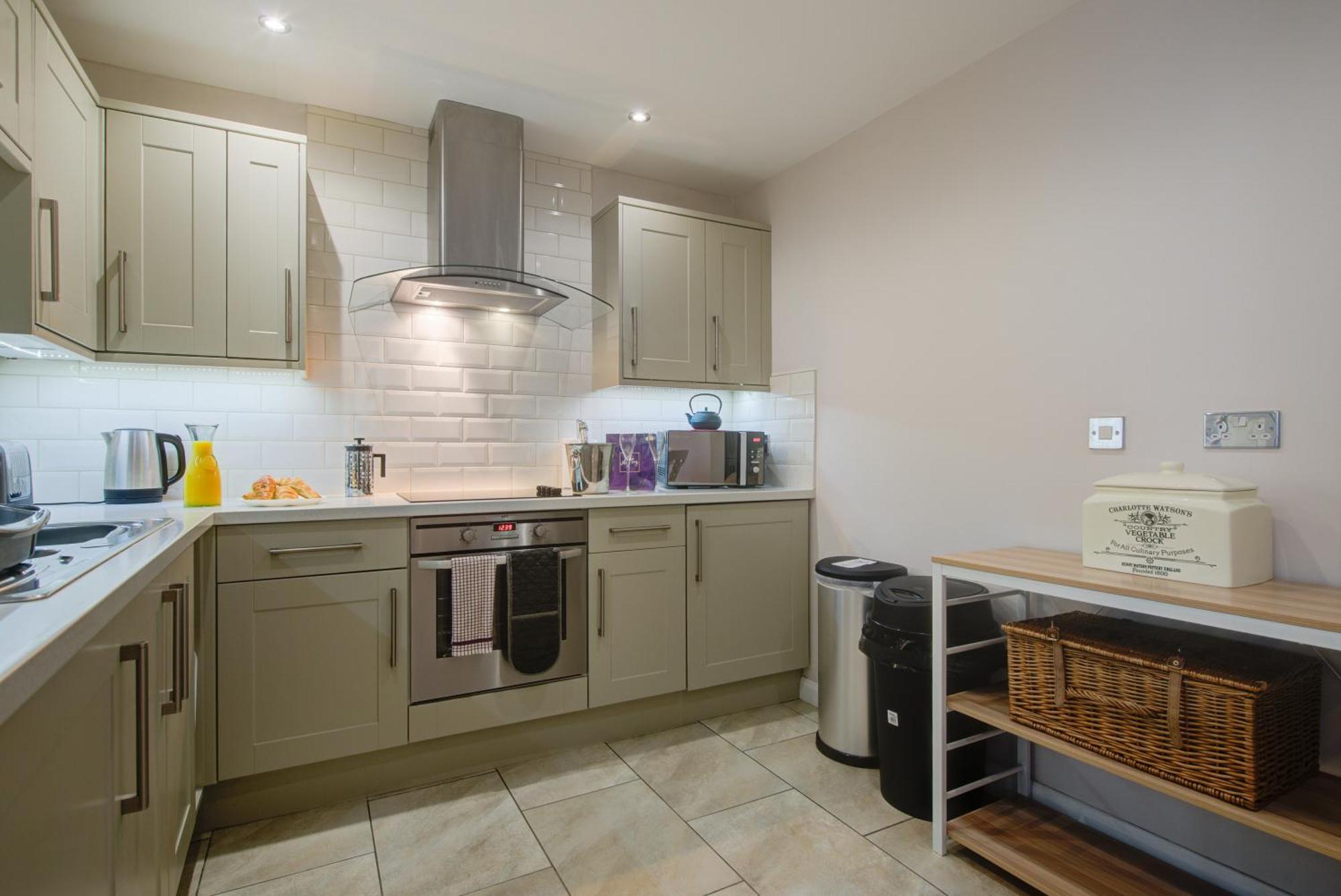 Stylish Townhouse, Work Desk, Fast Wi-Fi, Sleeps 6 Stamford Kültér fotó