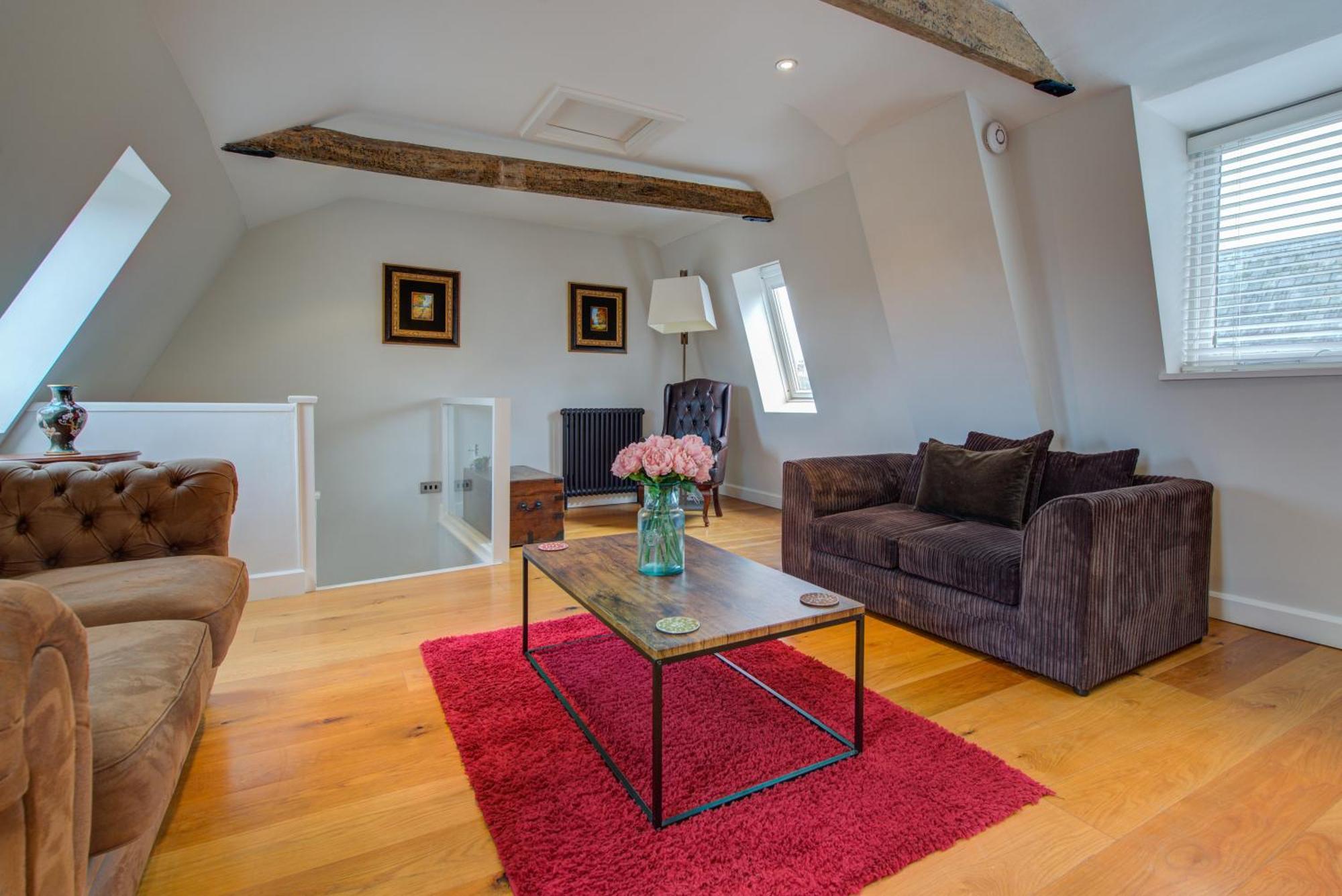 Stylish Townhouse, Work Desk, Fast Wi-Fi, Sleeps 6 Stamford Kültér fotó