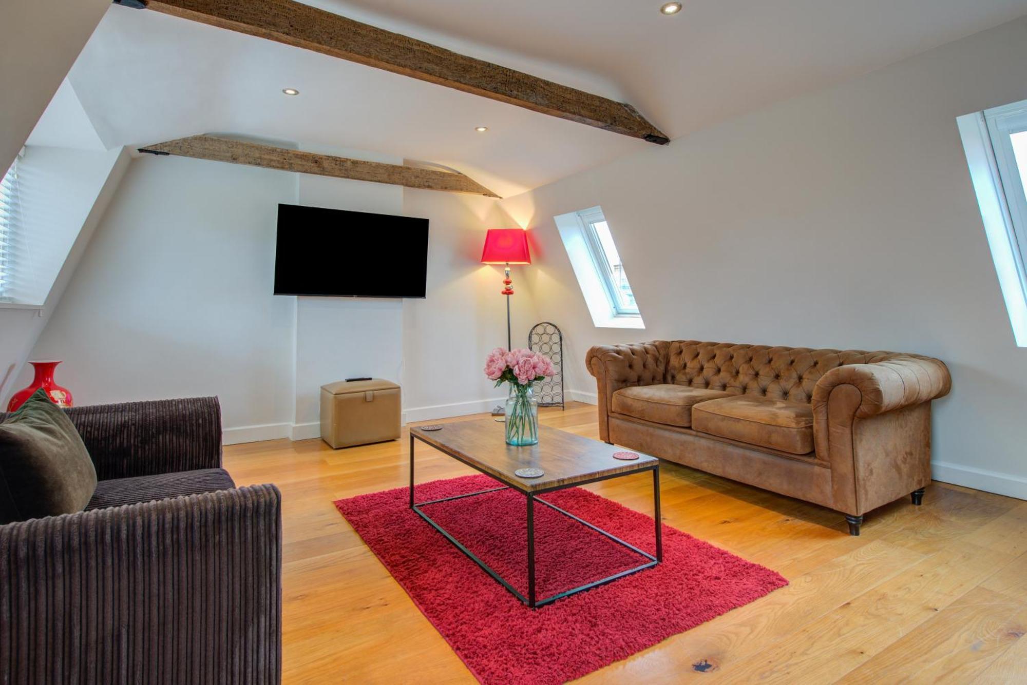 Stylish Townhouse, Work Desk, Fast Wi-Fi, Sleeps 6 Stamford Kültér fotó