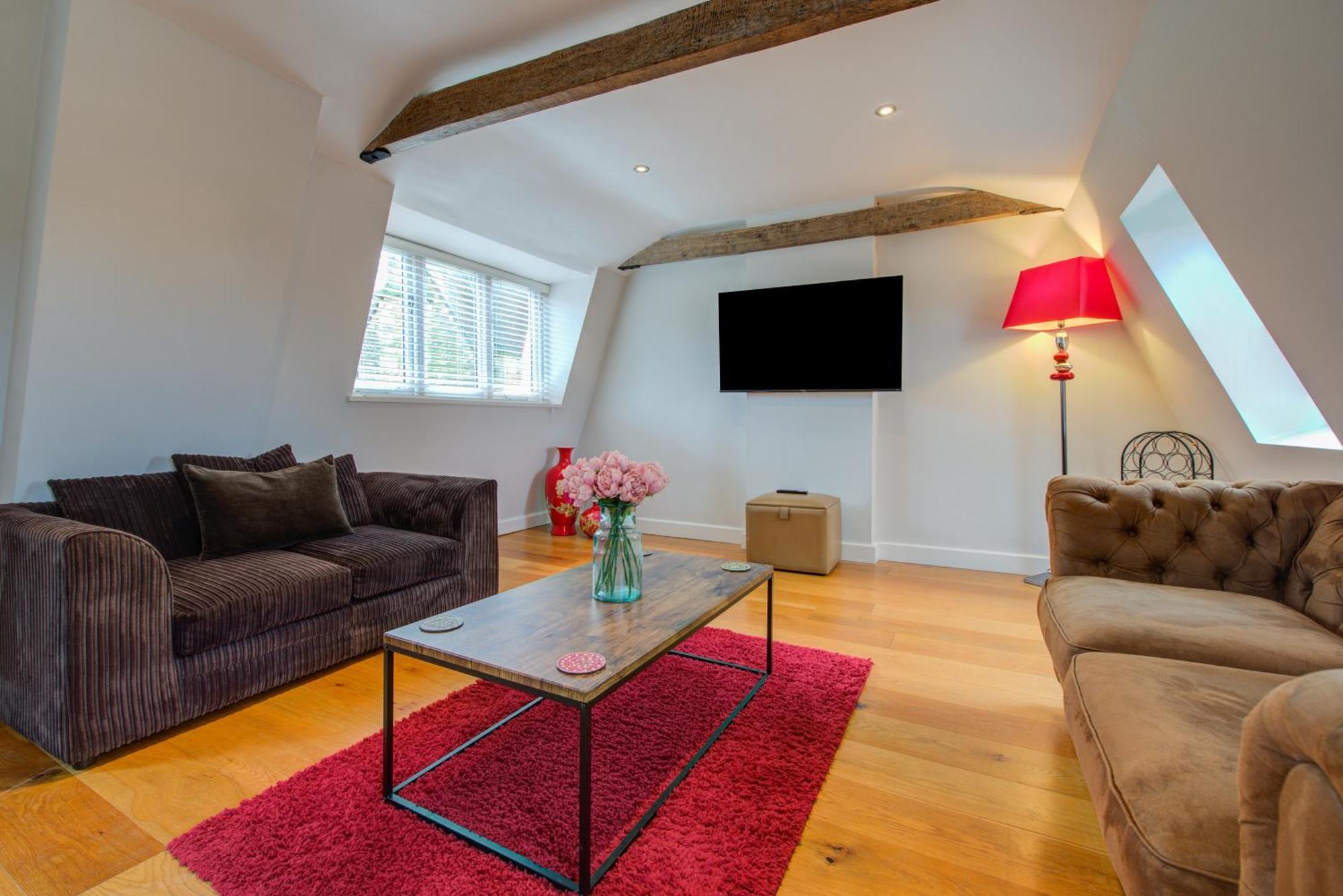 Stylish Townhouse, Work Desk, Fast Wi-Fi, Sleeps 6 Stamford Kültér fotó