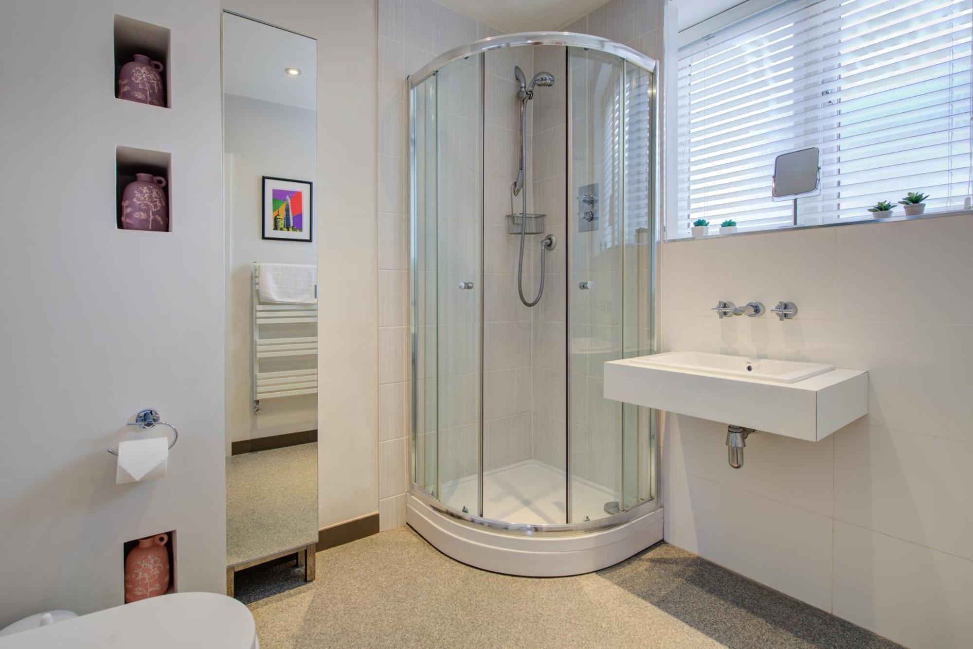 Stylish Townhouse, Work Desk, Fast Wi-Fi, Sleeps 6 Stamford Kültér fotó