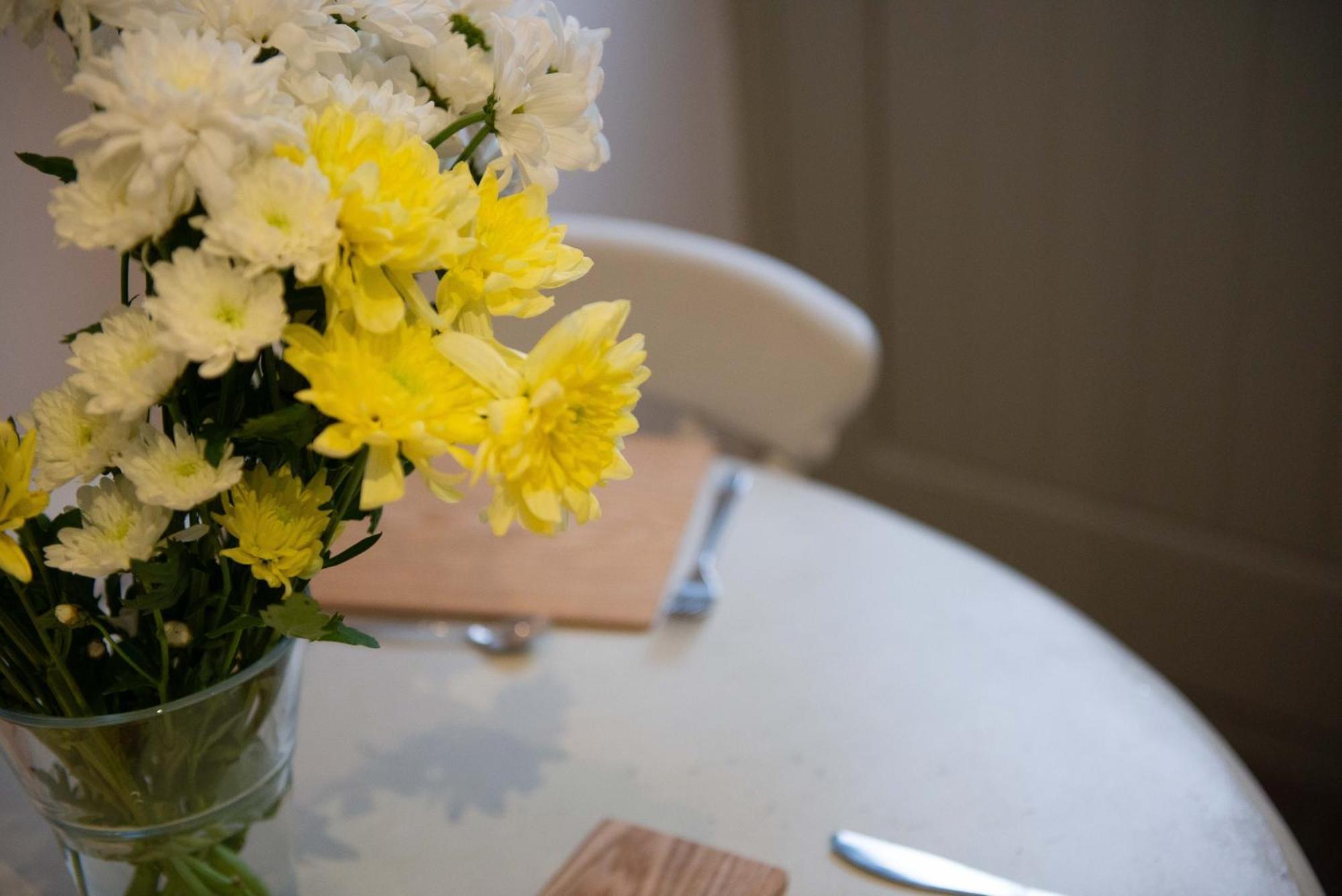 Stylish Townhouse, Work Desk, Fast Wi-Fi, Sleeps 6 Stamford Kültér fotó