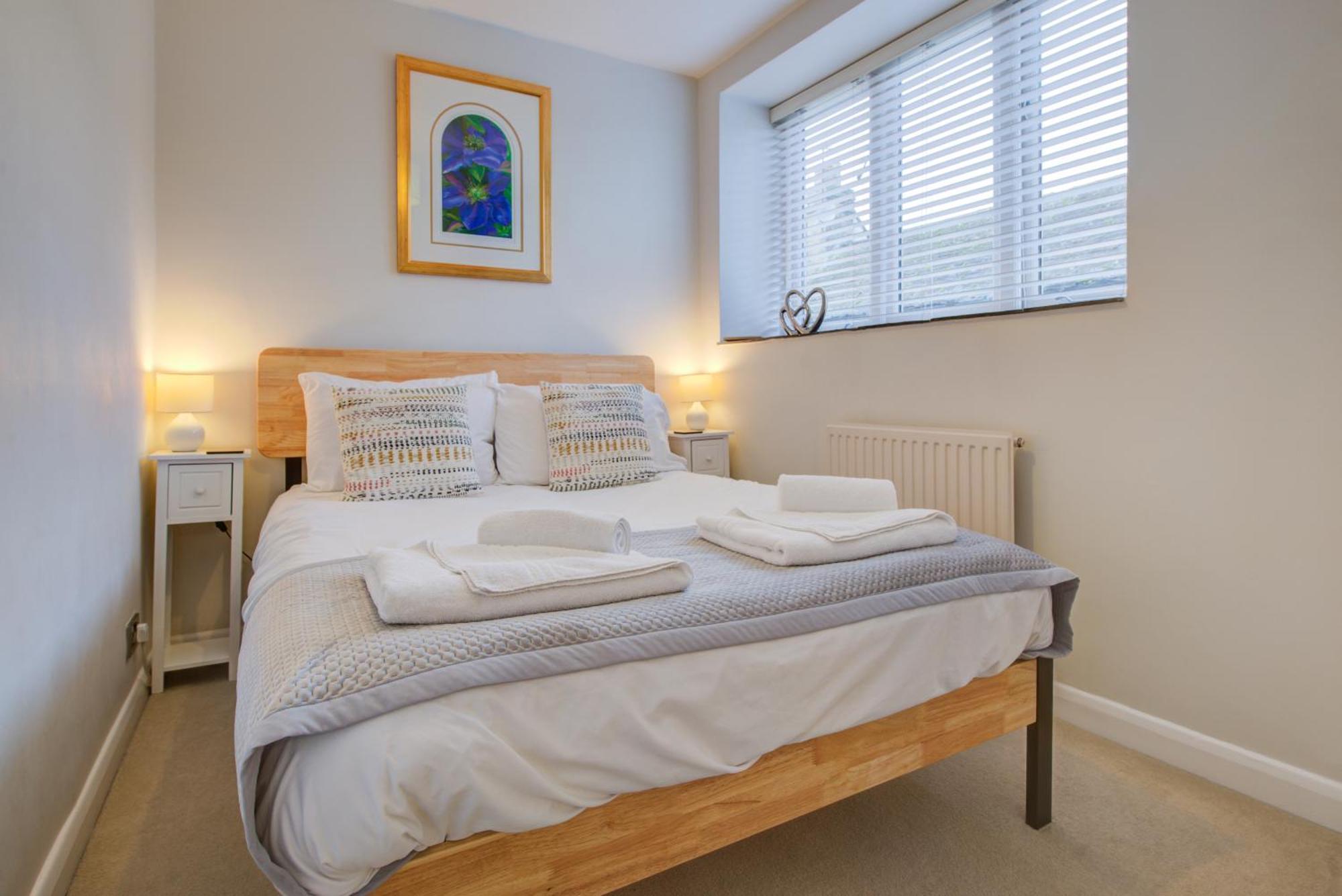 Stylish Townhouse, Work Desk, Fast Wi-Fi, Sleeps 6 Stamford Kültér fotó